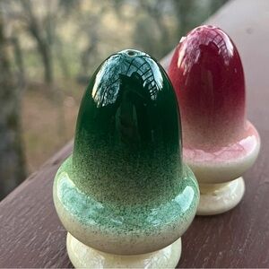 VINTAGE Mushroom ceramic salt n pepper shakers